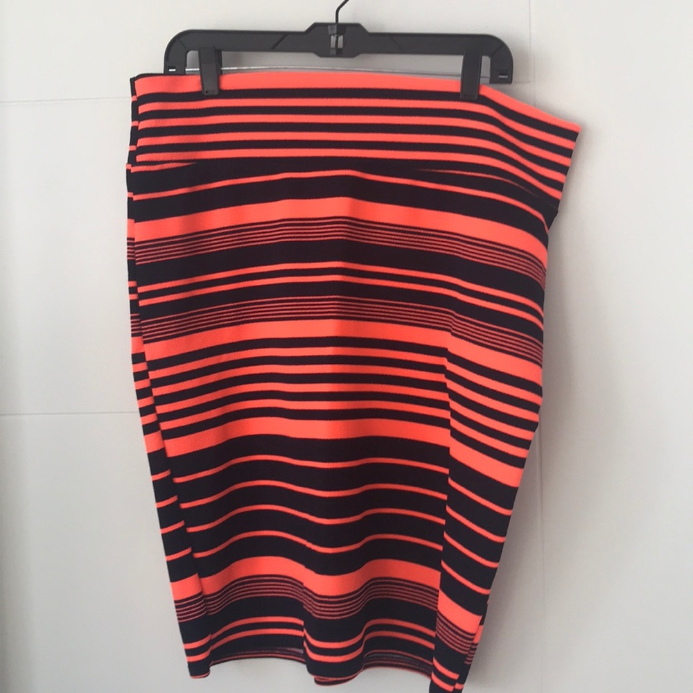EUC XL Striped LuLaRoe Cassie pencil skirt